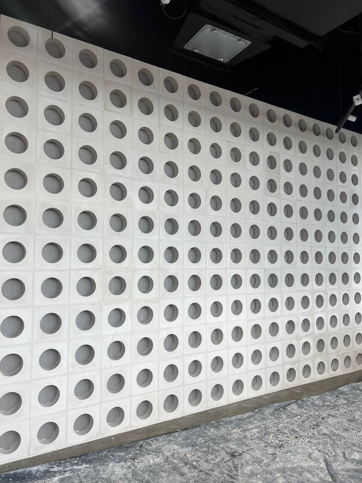 Breeze-block screen